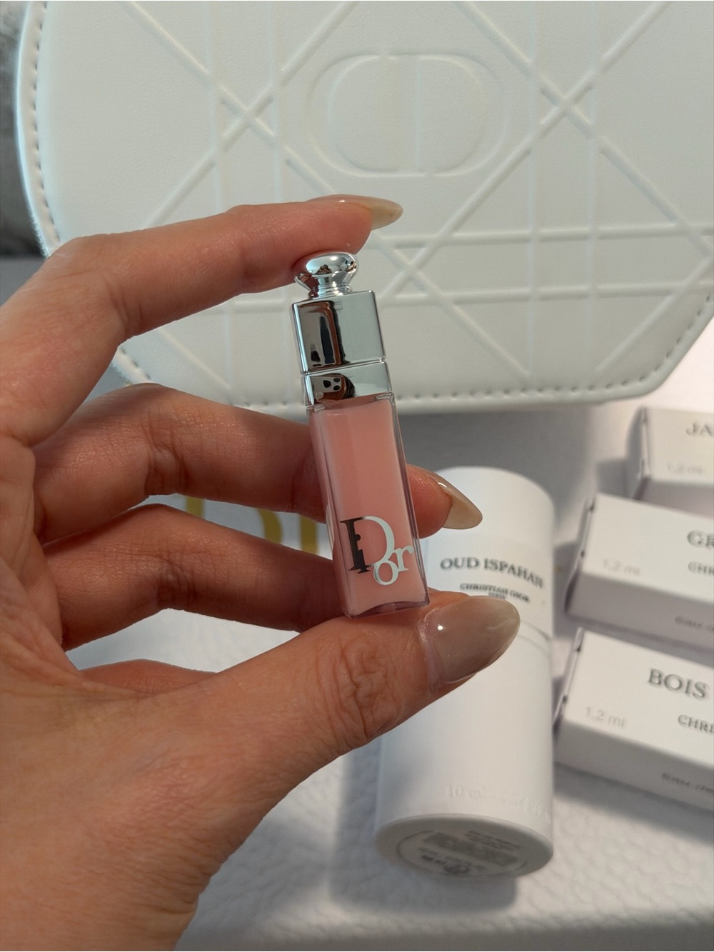 Dior Women Pouch with Lipstick & Lip Gloss Set — White - Picture 9 of 12